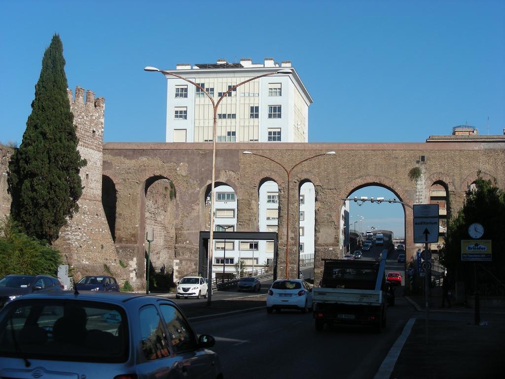 רומא Maxim Rooms מראה חיצוני תמונה