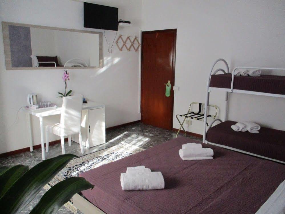 רומא Maxim Rooms מראה חיצוני תמונה