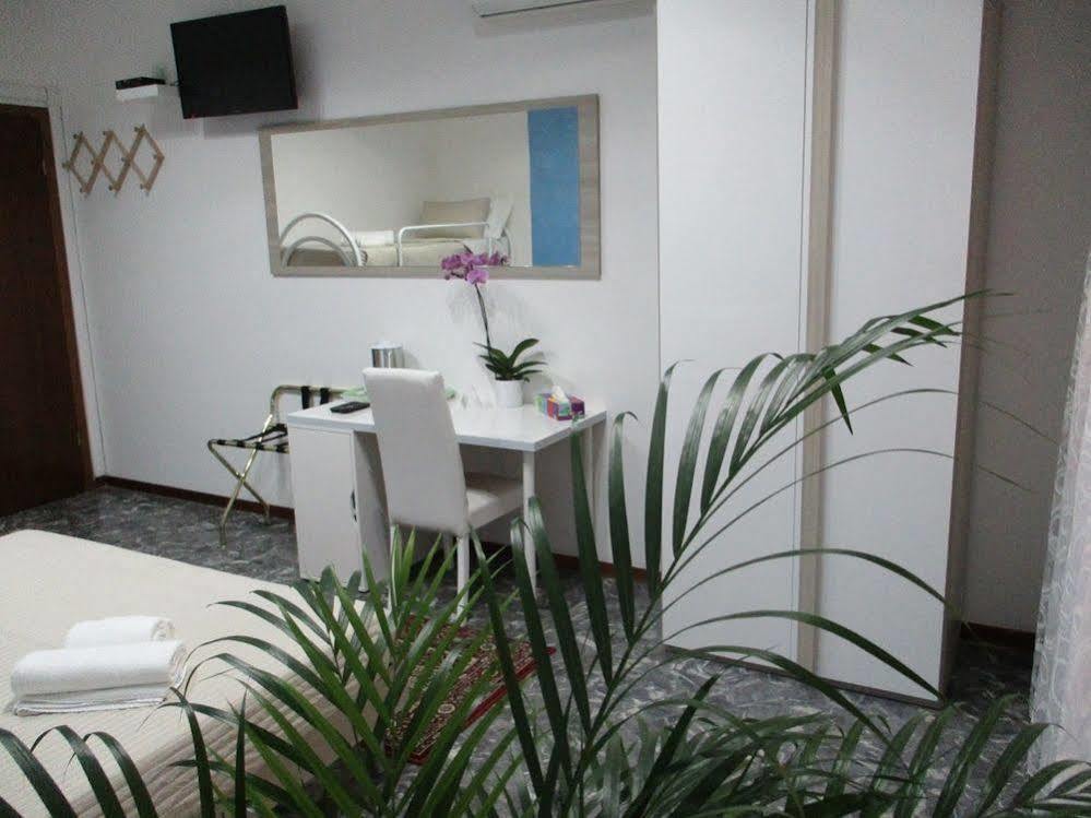 רומא Maxim Rooms מראה חיצוני תמונה